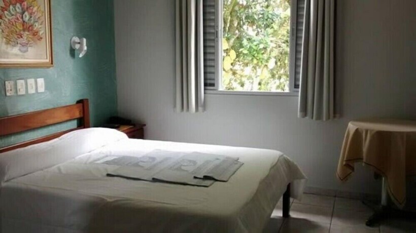 Imagen de la habitación del Hotel Pousada Porto do Itagu&aacute;. Foto 20