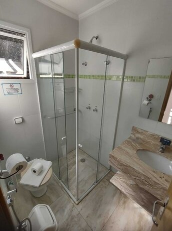 Imagen de la habitación del Hotel Pousada Primavera Campos do Jord&atilde;o. Foto 3