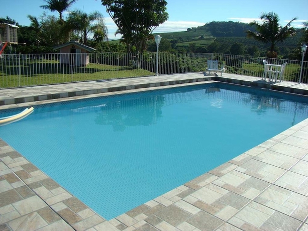 Imagen de la piscina del Hotel Pousada Primavera Da Serra. Foto 13