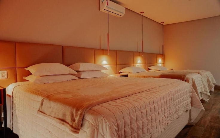 Imagen de la habitación del Hotel Pousada Quinta dos Cabe&ccedil;as. Foto 4