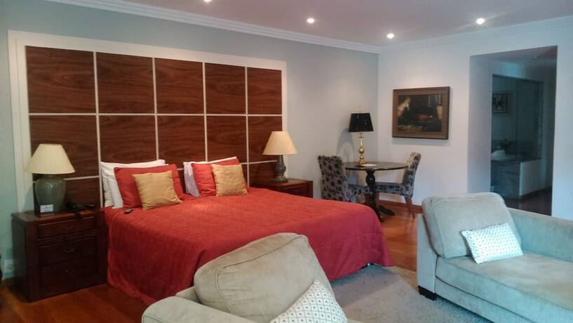 Imagen de la habitación del Hotel Pousada Quinta dos P&aacute;ssaros. Foto 12