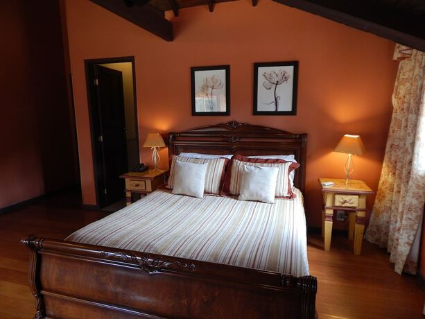 Imagen de la habitación del Hotel Pousada Quinta dos P&aacute;ssaros. Foto 13