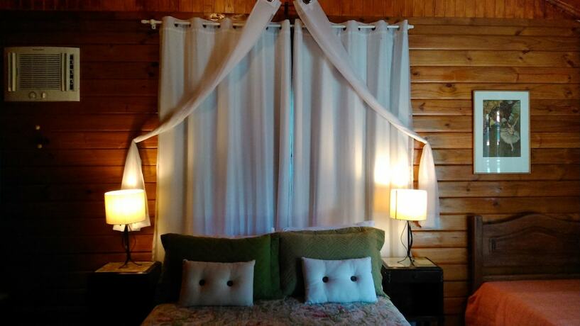 Imagen de la habitación del Hotel Pousada Quinta dos P&aacute;ssaros. Foto 16