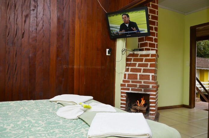 Imagen de la habitación del Hotel Pousada Recanto da Vov&oacute;. Foto 18