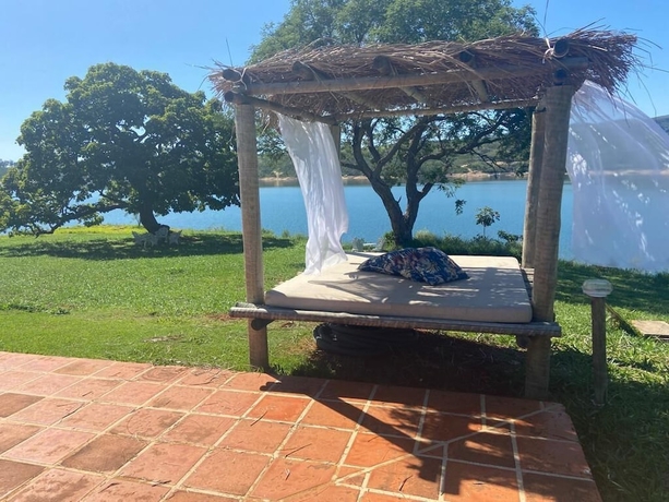 Imagen de la piscina del Hotel Pousada Recanto do Turvo. Foto 11