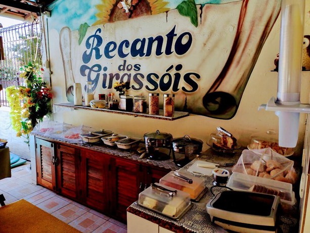 Imagen del bar/restaurante del Hotel Pousada Recanto dos Girass&oacute;is, Tamandar&eacute;. Foto 5