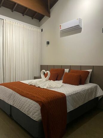 Imagen de la habitación del Hotel Pousada Saint Diniz. Foto 13