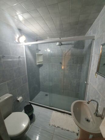 Imagen de la habitación del Hotel Pousada Santa Monica, Saquarema. Foto 15