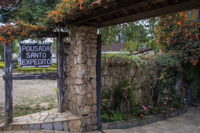 Imagen de los exteriores del Hotel Pousada Santo Expedito. Foto 11