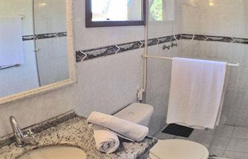 Imagen de la habitación del Hotel Pousada Sarata Ferradura. Foto 8