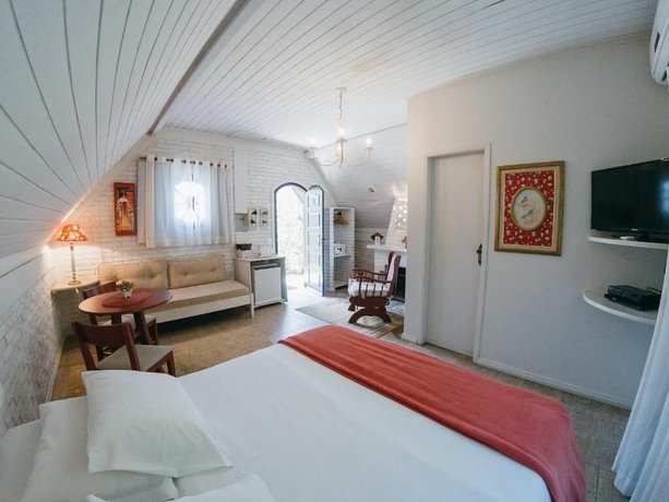 Imagen de la habitación del Hotel Pousada Serra da India Penedo. Foto 9