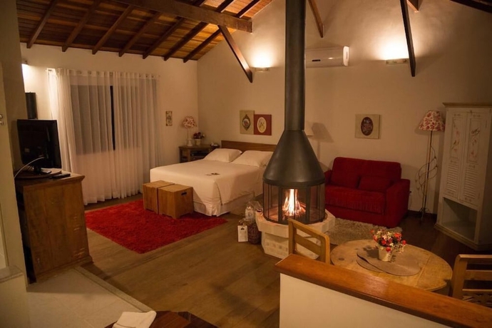 Imagen de la habitación del Hotel Pousada Serra da India Penedo. Foto 11