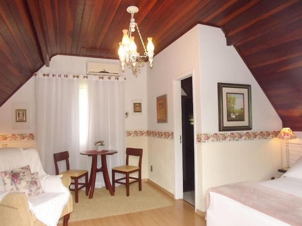 Imagen de la habitación del Hotel Pousada Serra da India Penedo. Foto 12
