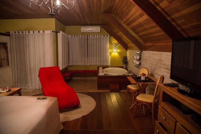 Imagen de la habitación del Hotel Pousada Serra da India Penedo. Foto 15