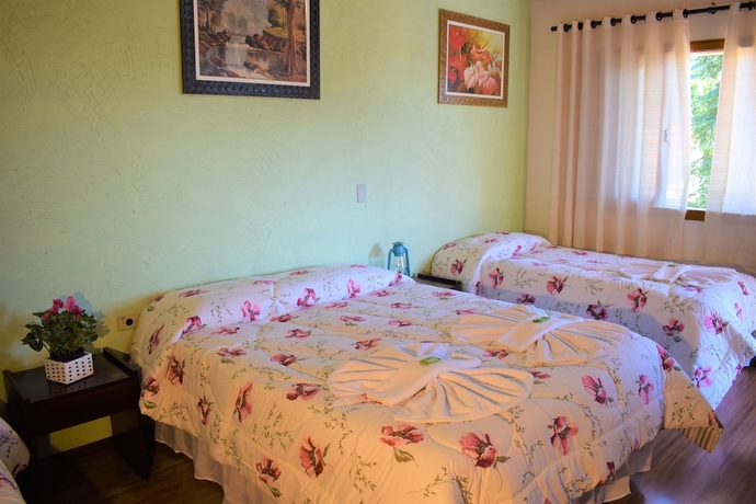 Imagen de la habitación del Hotel Pousada Sino Dos Ventos. Foto 2