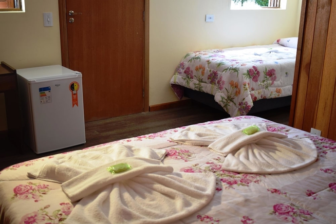 Imagen de la habitación del Hotel Pousada Sino Dos Ventos. Foto 3