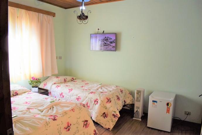 Imagen de la habitación del Hotel Pousada Sino Dos Ventos. Foto 7