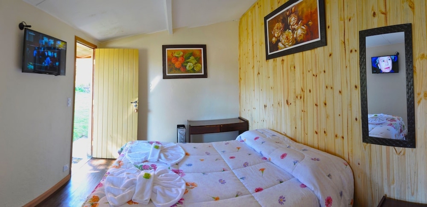 Imagen de la habitación del Hotel Pousada Sino Dos Ventos. Foto 9