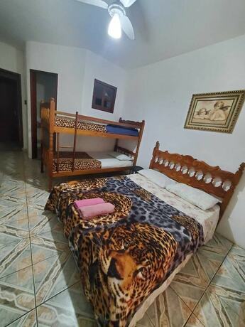 Imagen de la habitación del Hotel Pousada Solar de Tamoios. Foto 11
