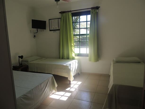 Imagen de la habitación del Hotel Pousada Sonho Verde, R&iacute;o das Ostras. Foto 15