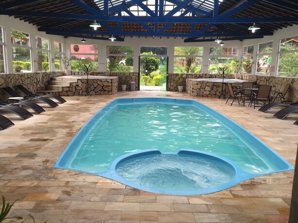 Imagen de la piscina del Hotel Pousada Suarez. Foto 36
