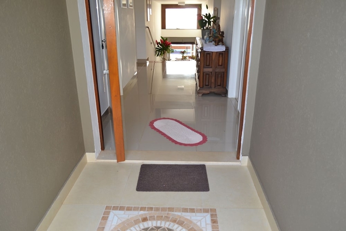 Imagen de los interiores del Hotel Pousada Su&iacute;tes do Lago. Foto 15
