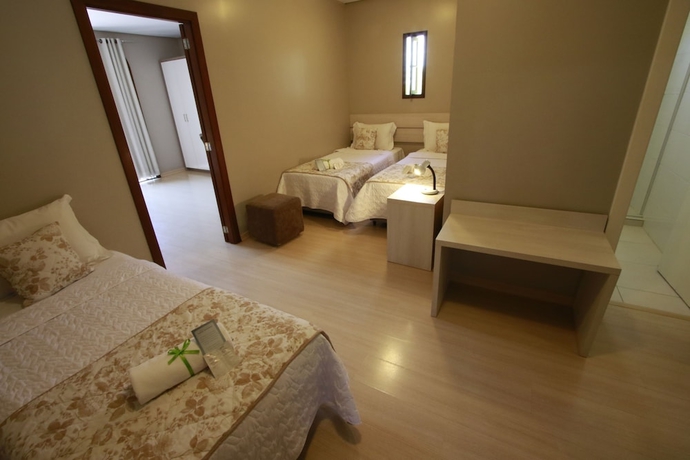 Imagen de la habitación del Hotel Pousada Tr&ecirc;s Pinheiros. Foto 10
