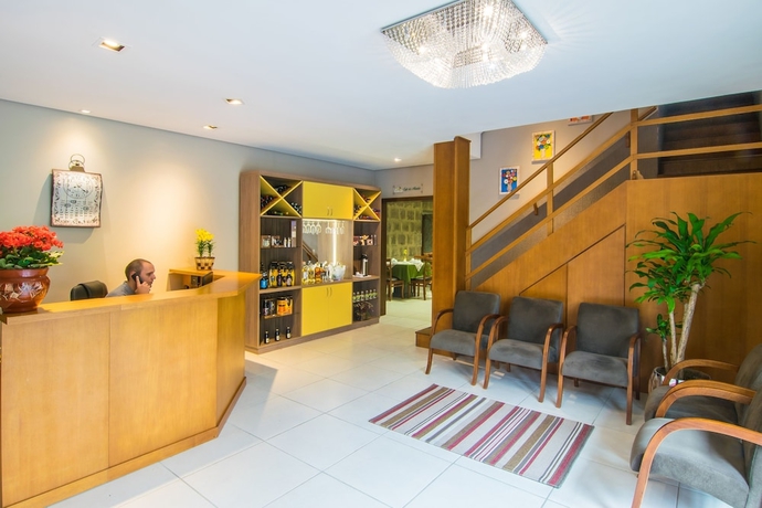 Imagen de los interiores del Hotel Pousada Tr&ecirc;s Pinheiros. Foto 17
