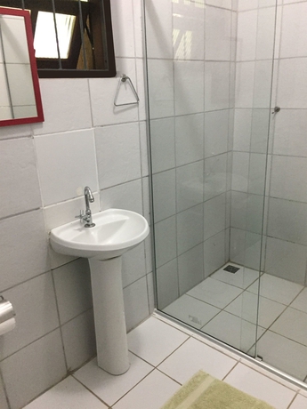 Imagen de la habitación del Hotel Pousada Tropical Ara&ccedil;atiba. Foto 12