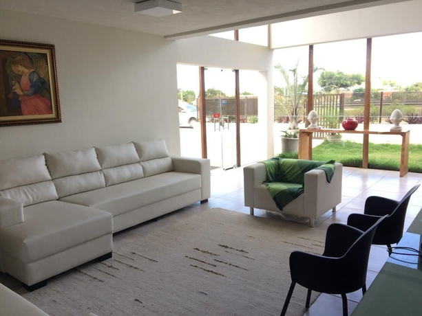 Imagen de los interiores del Hotel Pousada Vale do Gravat&aacute;. Foto 19