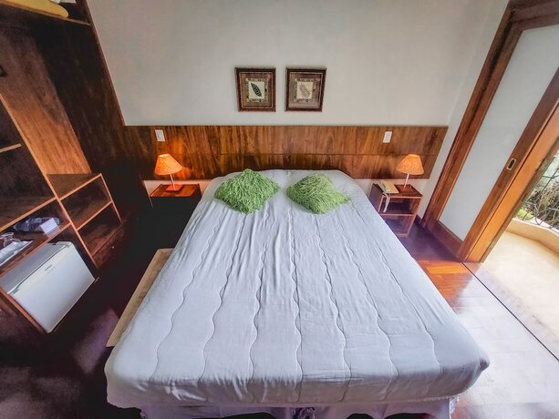 Imagen de la habitación del Hotel Pousada Victoria Villa. Foto 11