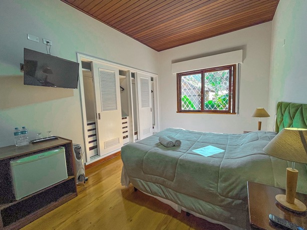 Imagen de la habitación del Hotel Pousada Victoria Villa. Foto 17