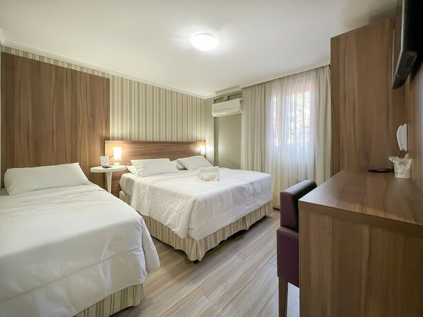 Imagen de la habitación del Hotel Pousada Viena. Foto 14
