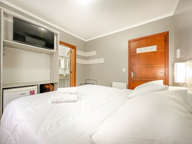 Imagen de la habitación del Hotel Pousada Viena. Foto 17