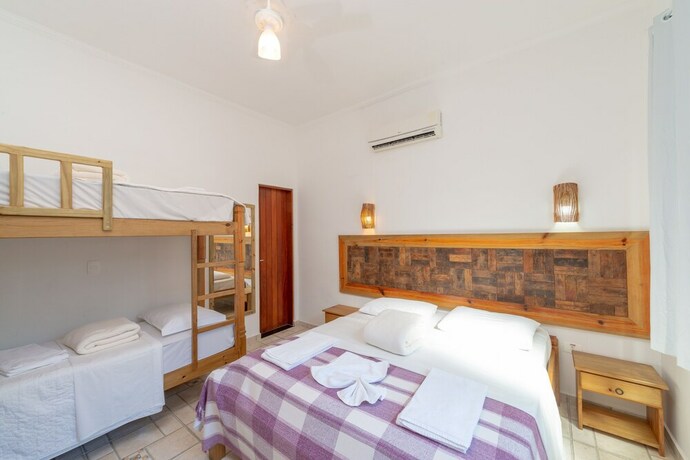 Imagen de la habitación del Hotel Pousada Vila Bareque&ccedil;aba. Foto 17