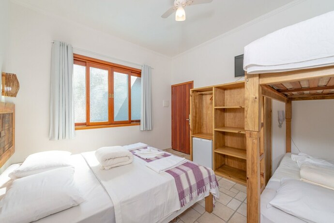 Imagen de la habitación del Hotel Pousada Vila Bareque&ccedil;aba. Foto 25