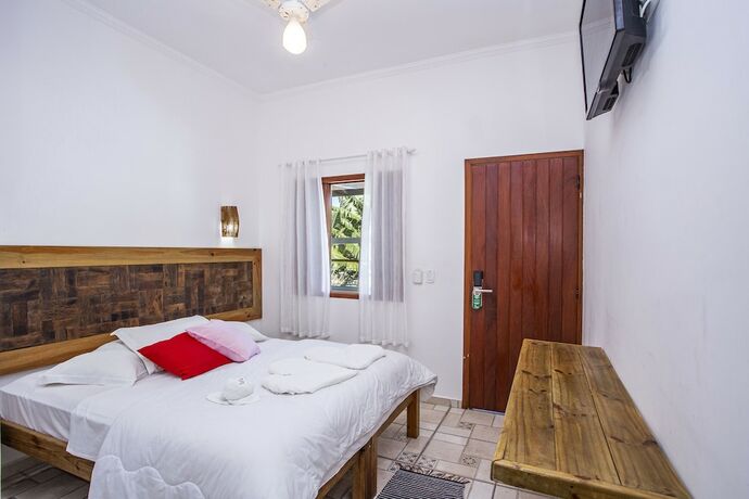 Imagen de la habitación del Hotel Pousada Vila Bareque&ccedil;aba. Foto 35