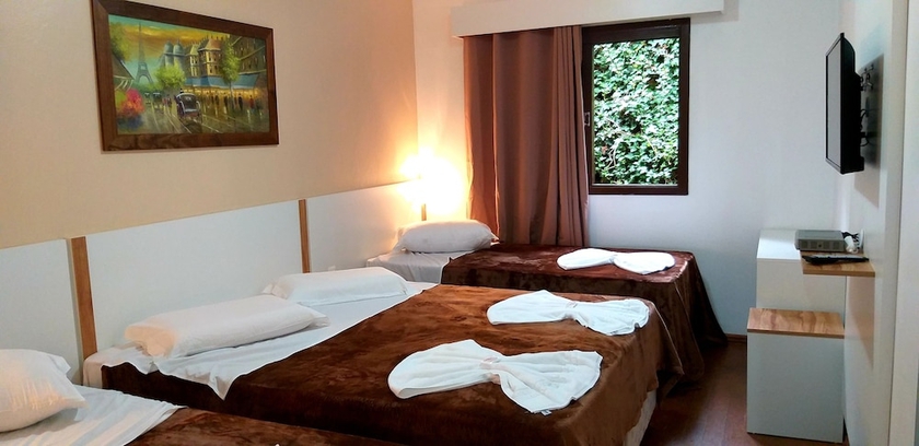 Imagen de la habitación del Hotel Pousada Vila Cezar Canela. Foto 4