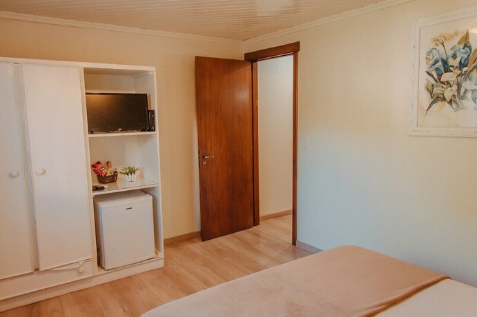 Imagen de la habitación del Hotel Pousada Villa Cantaloa. Foto 16