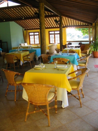 Imagen del bar/restaurante del Hotel Pousada Villa Maeva Itacimirim. Foto 6