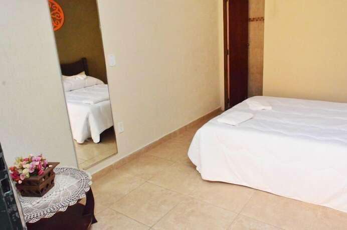 Imagen de la habitación del Hotel Pousada Villa Tr&ecirc;s, Serra Negra. Foto 14