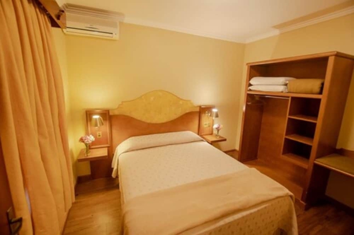 Imagen de la habitación del Hotel Pousada Vov&oacute; Carolina. Foto 11