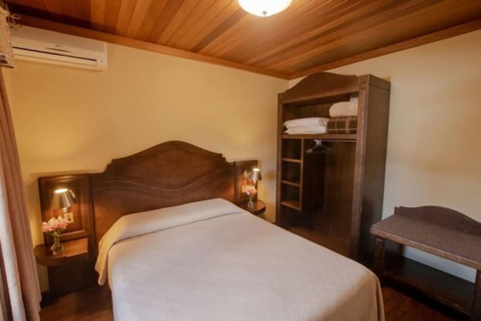 Imagen de la habitación del Hotel Pousada Vov&oacute; Carolina. Foto 12