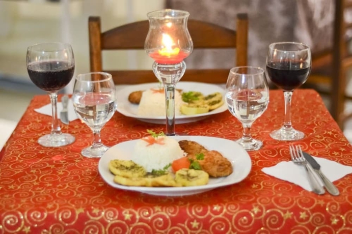 Imagen del bar/restaurante del Hotel Pousada &acirc;ncora De Ouro. Foto 2