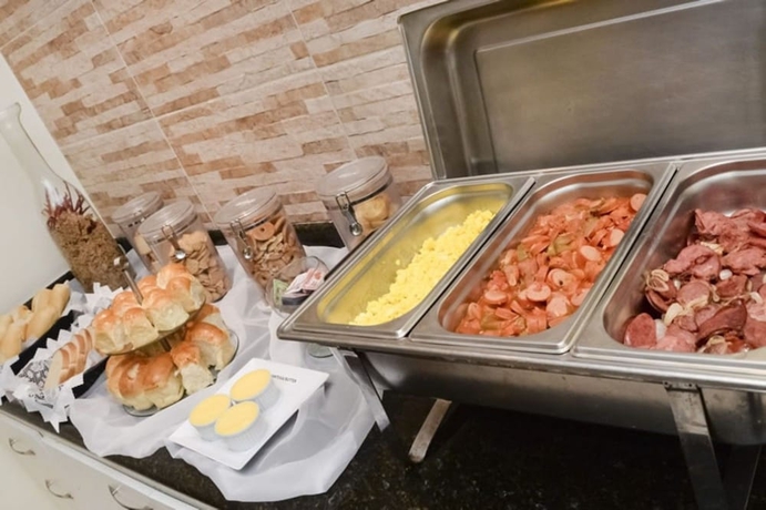 Imagen del bar/restaurante del Hotel Pousada &acirc;ncora De Ouro. Foto 4