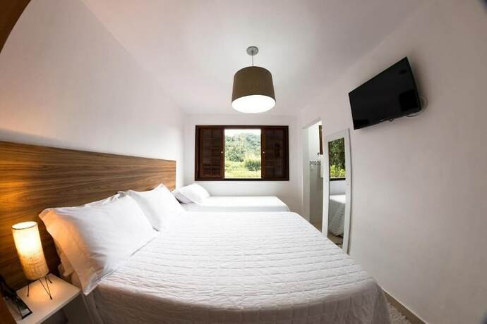 Imagen de la habitación del Hotel Pousada do Lago Petr&oacute;polis. Foto 11