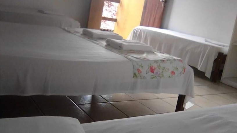 Imagen de la habitación del Hotel Pousada dos Girass&oacute;is, Prado. Foto 19