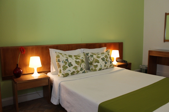 Imagen de la habitación del Hotel Poveira. Foto 4