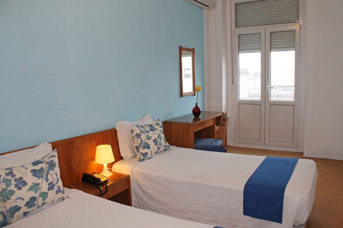 Imagen de la habitación del Hotel Poveira. Foto 13