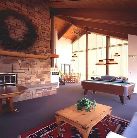 Imagen general del Hotel PowderWood. Foto 3